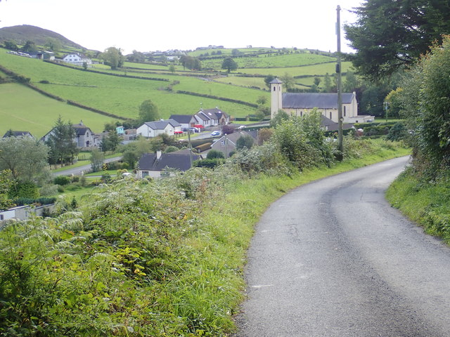 Aughanduff Road descending to the hamlet of Aughanduff on the B30