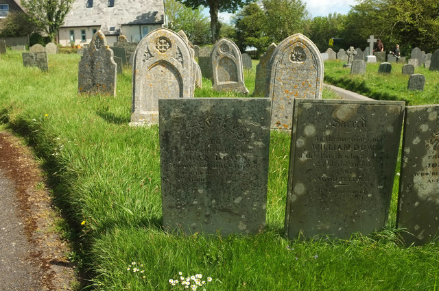 Headstones, churchyard, Yarnscombe
