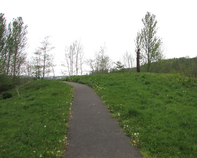 Path through Bargoed Woodland Park from Angel Lane in Gilfach