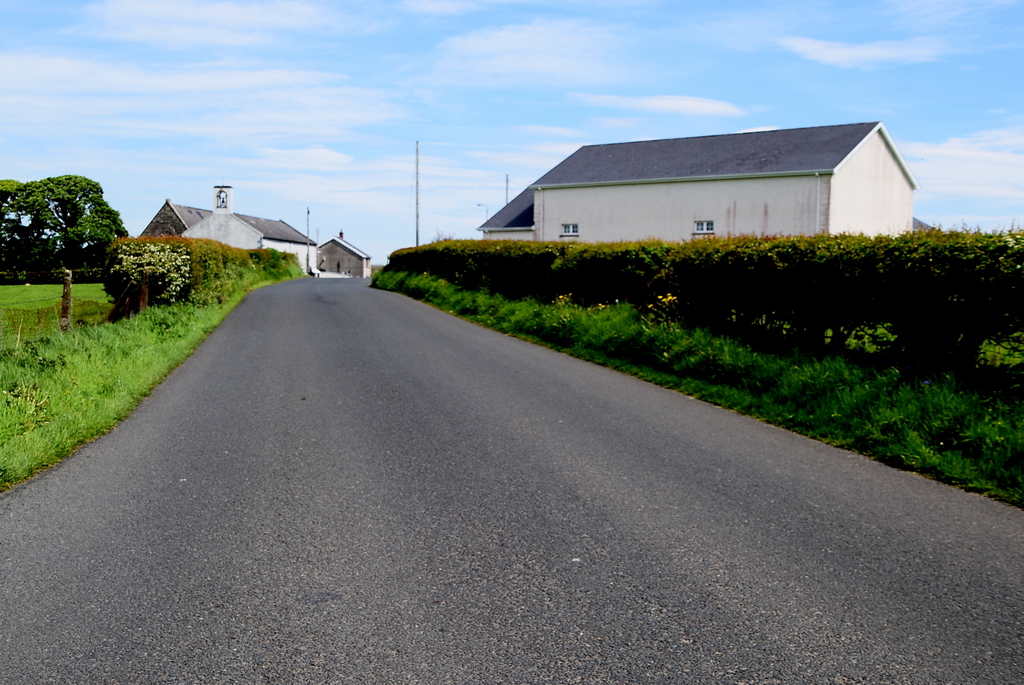 Woodside Road, Speerholm / Crilly's Hill © Kenneth Allen :: Geograph