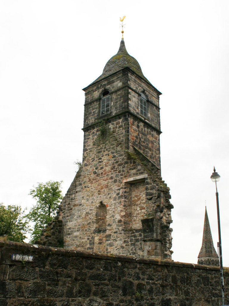 bell-tower-old-parish-church-alloa-richard-sutcliffe-cc-by-sa-2-0