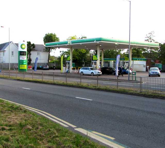 BP filling station, Malpas Road, Newport © Jaggery :: Geograph Britain ...