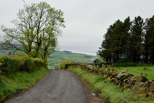 Tattynure Road, Carrigans © Kenneth Allen cc-by-sa/2.0 :: Geograph Ireland