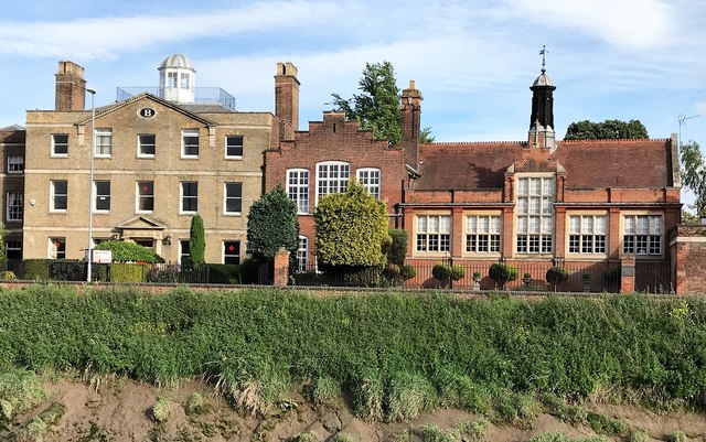 The former Wisbech Grammar School on... © Richard Humphrey cc-by-sa/2.0 ...