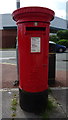 Elizabeth II postbox on Mill Lane, Upton