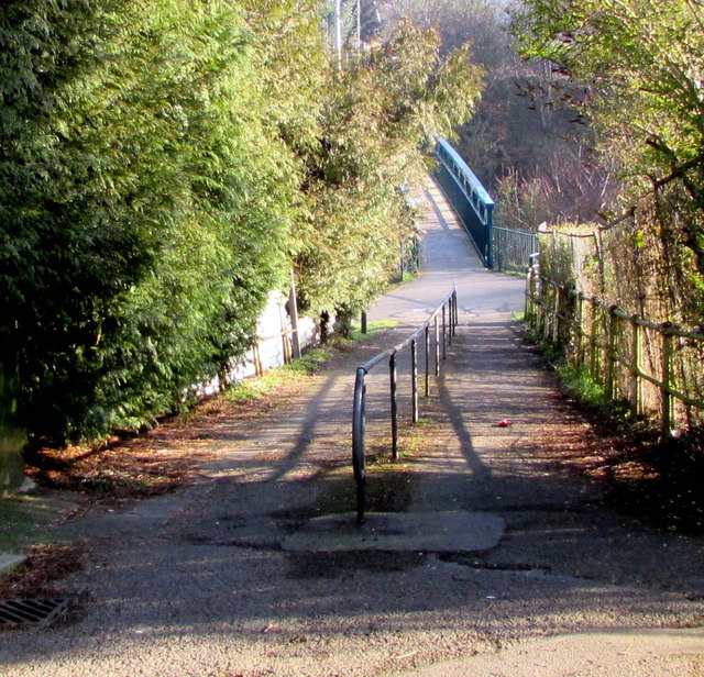 Path from Abercanaid towards Pentrebach
