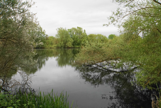 Lake near Lea Marston © Bill Boaden cc-by-sa/2.0 :: Geograph Britain ...