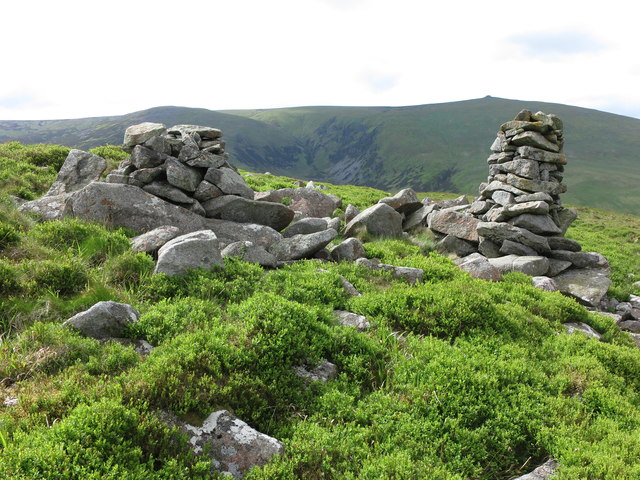 Cairns on south west slope of Coldburn Hill