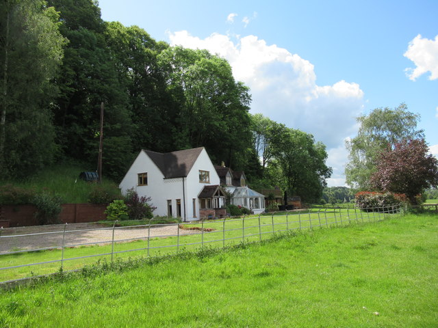 House With A View Of The River Severn © Jeff Gogarty Geograph