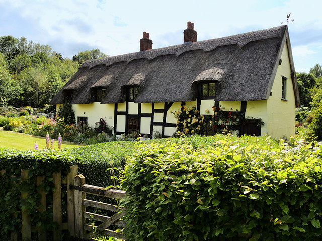 Little Mill Cottage © David Dixon Cc-by-sa 2.0 :: Geograph Britain And 