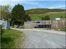 SJ1031 : Tyn-y-fedwen farm from the road by Richard Law