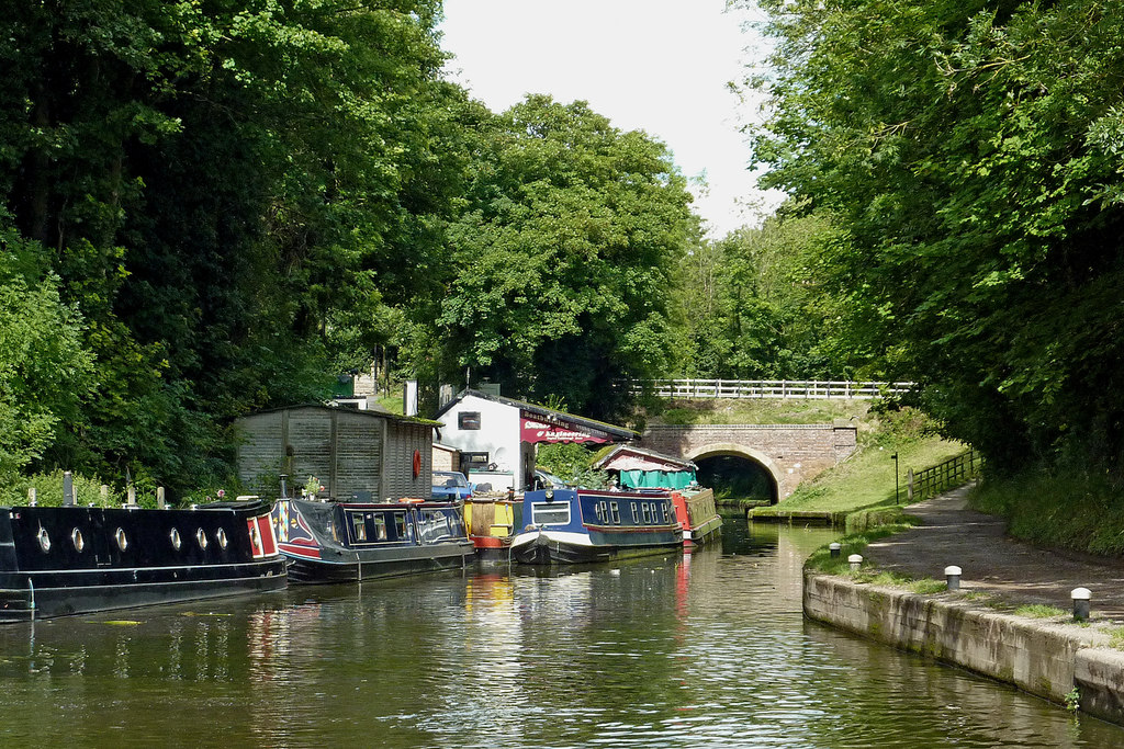 Canal north of Knowle Locks near... © Roger D Kidd cc-by-sa/2.0 ...