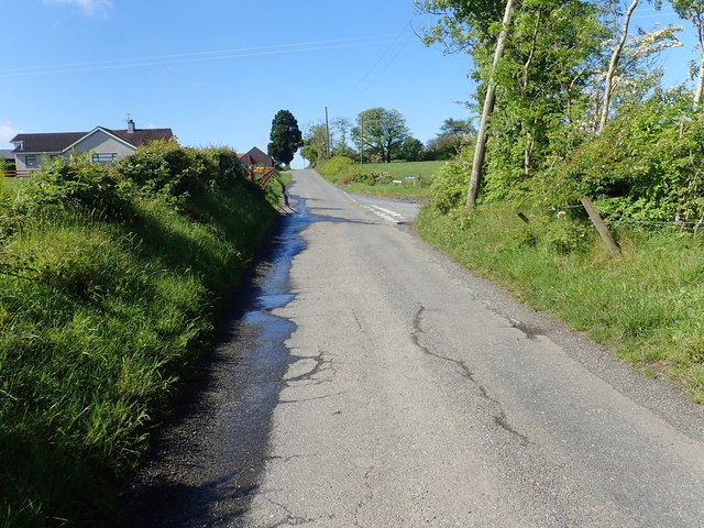 Approaching unnamed junction on the Old Road, Tullyvallan TD