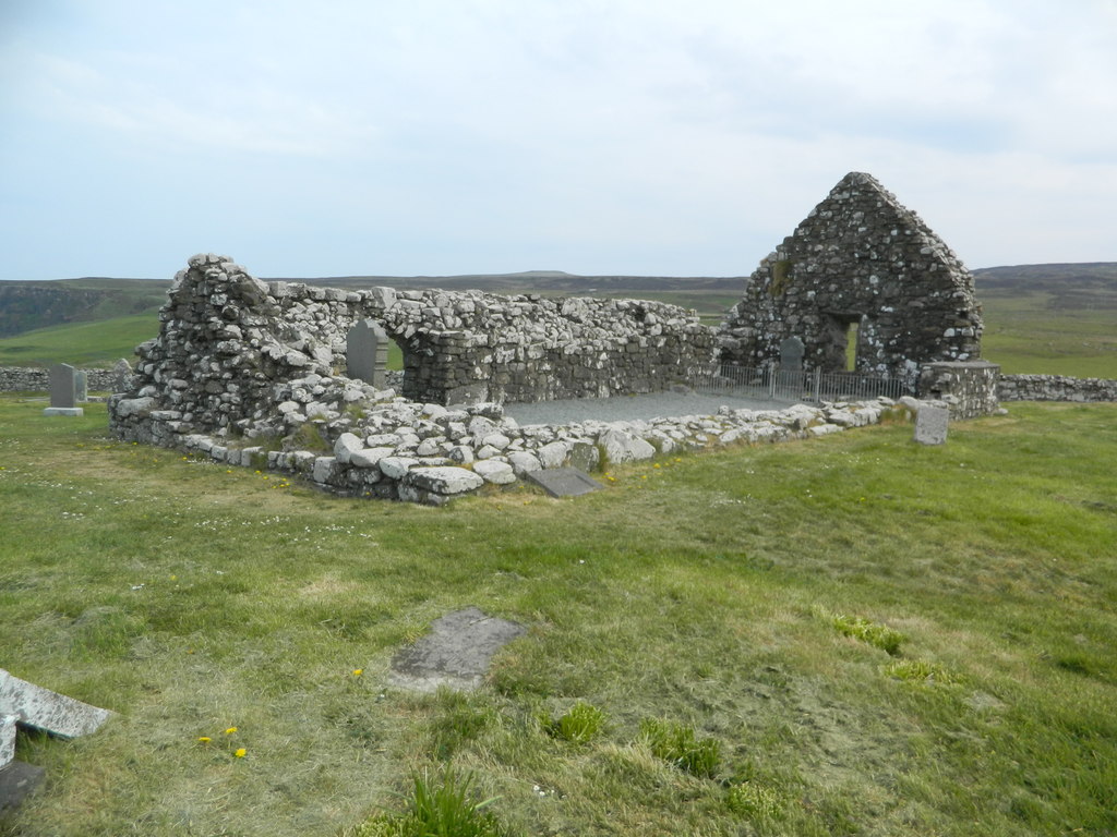 Ruins of Trumpan church, Isle of Skye © John Lord cc-by-sa/2.0 ...