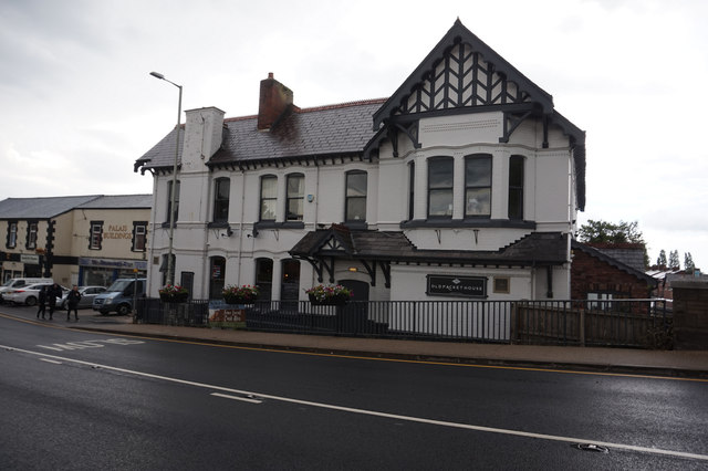 The Old Packet House © Ian S cc-by-sa/2.0 :: Geograph Britain and Ireland