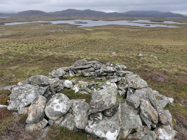 Shieling hut, Airigh Cnoc Corrach Cul na... © Claire Pegrum cc-by-sa/2. ...