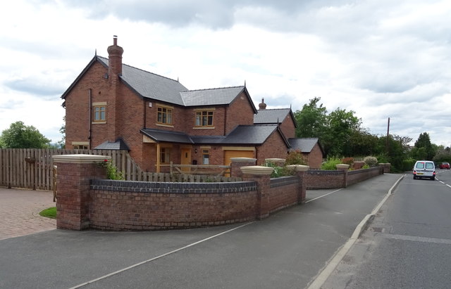 New houses on Hermitage Road, Saughall © JThomas cc-by-sa/2.0 ...