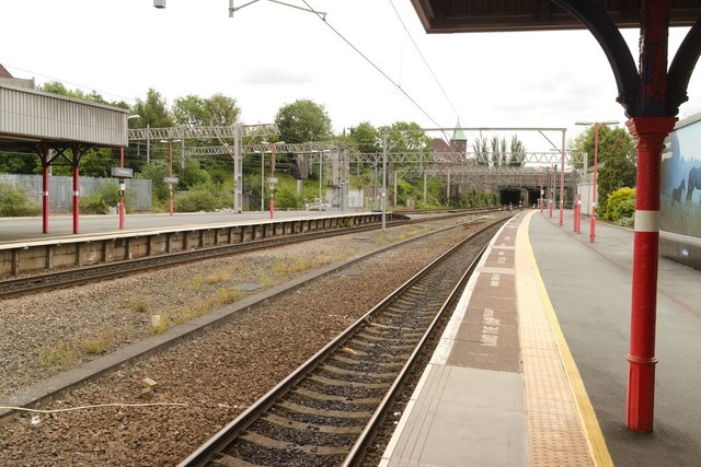 Stockport Railway Station © Mark Anderson cc-by-sa/2.0 :: Geograph ...