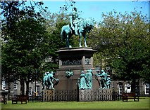 NT2473 : Albert Memorial, Charlotte Square, Edinburgh by Richard Sutcliffe