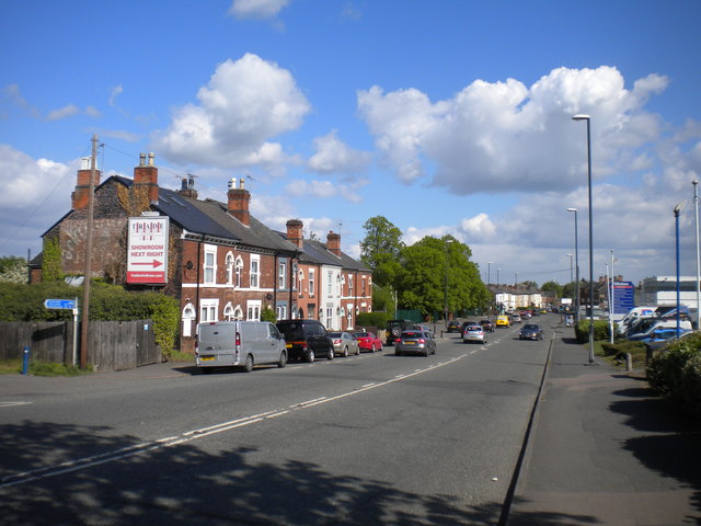 London Road, Crewton © Richard Vince :: Geograph Britain and Ireland