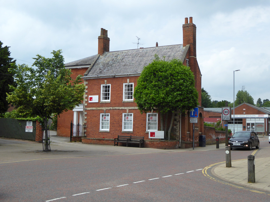 41, High Street, Market Harborough © Robin Webster cc-by-sa/2.0 ...