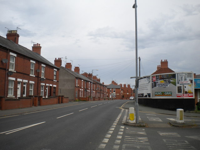 Bradley Road, Wrexham © Richard Vince Cc-by-sa 2.0 :: Geograph Britain 