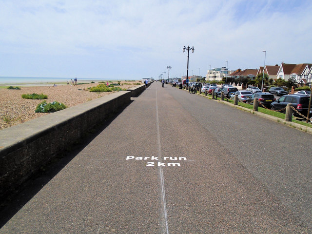 parkrun marker 2km - Worthing Seafront