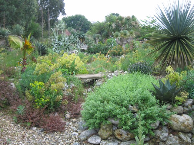 East Ruston Vicarage Gardens © Alex McGregor cc-by-sa/2.0 :: Geograph ...