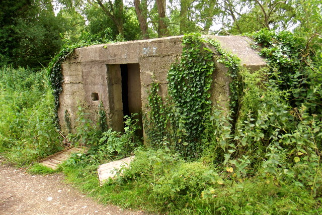 Pillbox near Kelmscott Manor