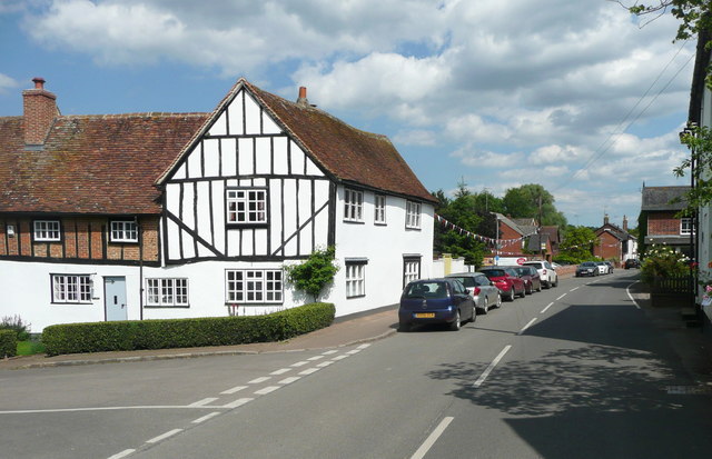 High Street, Whitwell, St Paul's Walden © Humphrey Bolton cc-by-sa/2.0 ...