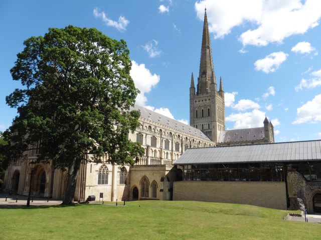 Norwich Cathedral © Roger Cornfoot cc-by-sa/2.0 :: Geograph Britain and ...