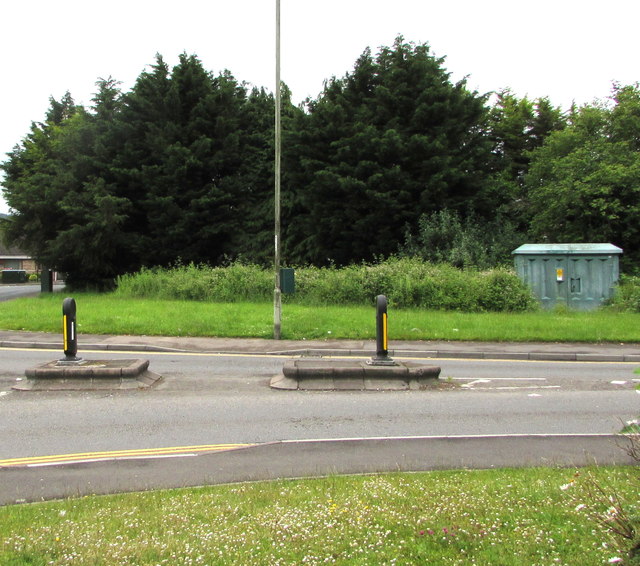 Parc Pontypandy pedestrian refuge, Caerphilly