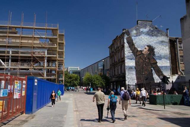 Mural of Billy Connolly, Glasgow Hootenanny, Dixon Street
