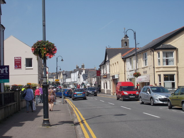 High Street - viewed from The Limes