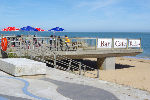 Coasters Bar and Cafe, Ramsgate © Stephen McKay cc-by-sa/2.0 ...