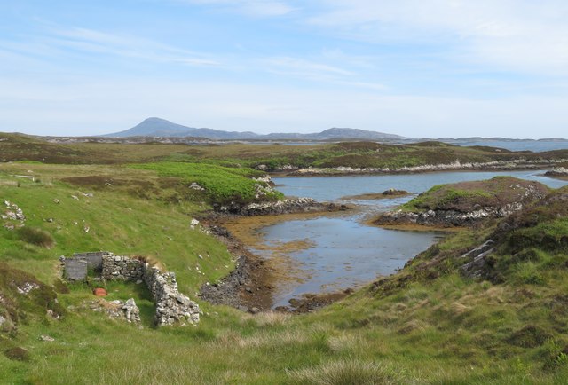 Sheepfold and tidal inlet Close by the bothy that I photographed in 2012, the sheepfold is marked on the OS map.The tidal inlet leads out to a channel between &amp;#039;mainland&amp;#039; Benbecula and Orasaigh, one of many tidal islands of that name around the west coasts of Scotland.