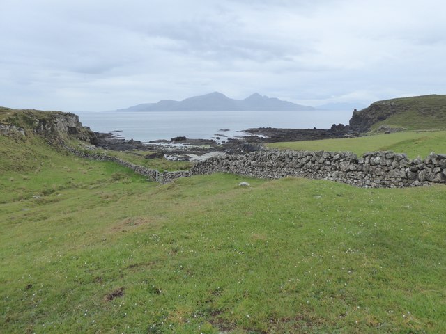 Old wall at Camas na Cairidh, Isle of Muck
