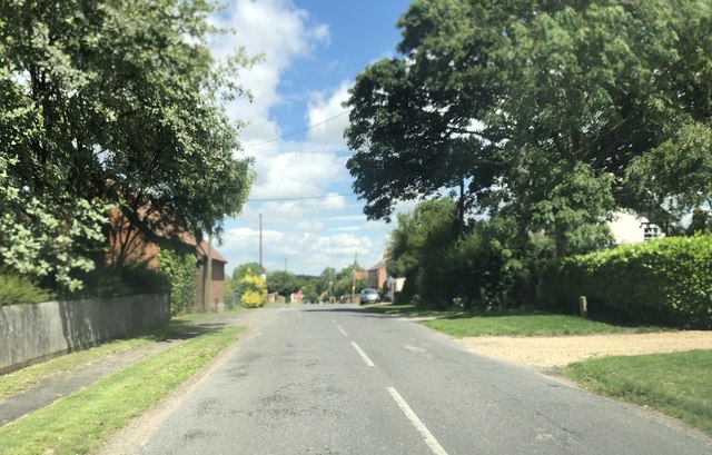 B6403 entering Colsterworth © David Robinson cc-by-sa/2.0 :: Geograph ...