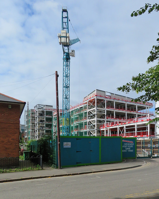 A crane over Nottingham College
