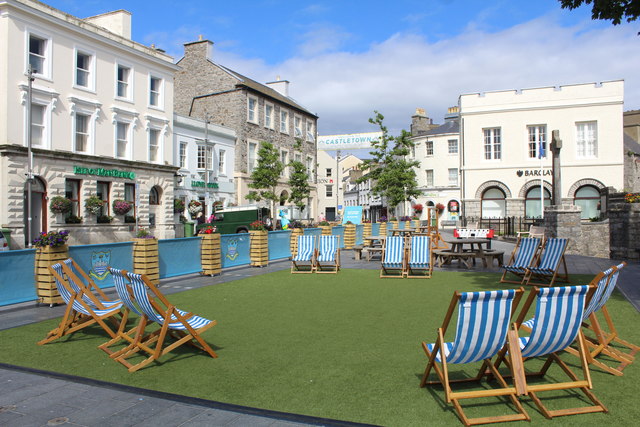 Relax in Castletown Square