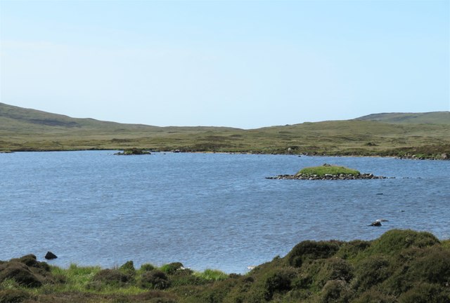 Loch na Gearrachun © Gordon Hatton cc-by-sa/2.0 :: Geograph Britain and ...