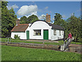 SP1867 : Lock cottage in Lowsonford, Warwickshire by Roger  Kidd