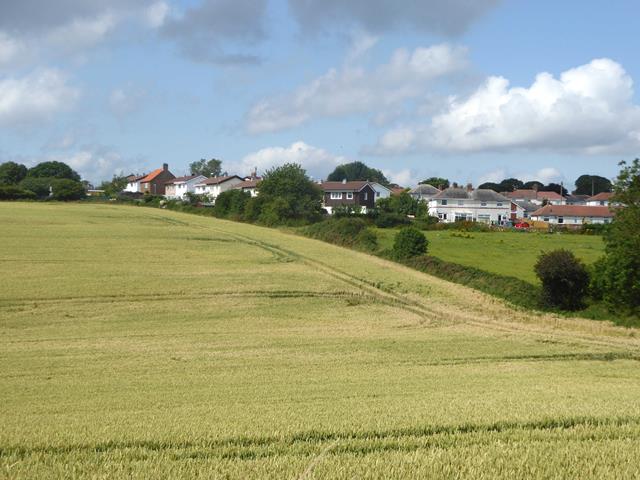 rural-urban-fringe-development-roger-whittleston-geograph-britain