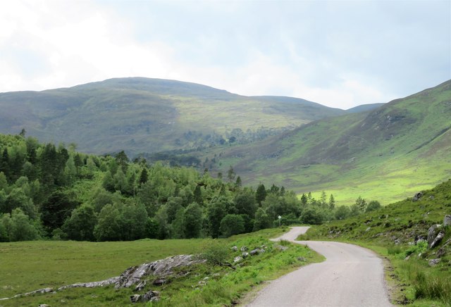 Road through Glen Cannich