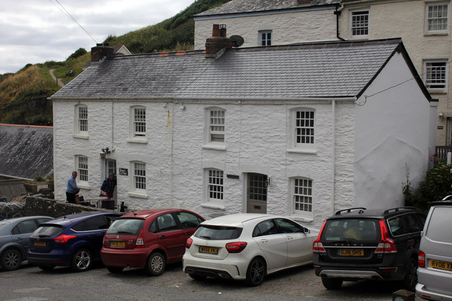 Beach Hill and Beach Cottage, Portloe