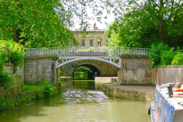 Cleveland House / Kennet & Avon Canal
