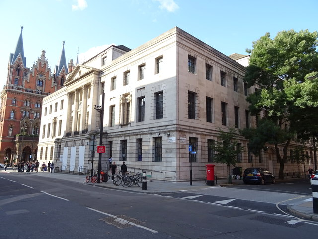 Camden Town Hall © JThomas :: Geograph Britain and Ireland