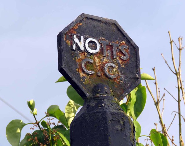 Nottingham County Council finial on signpost at West Thorpe/Main Street junction from north