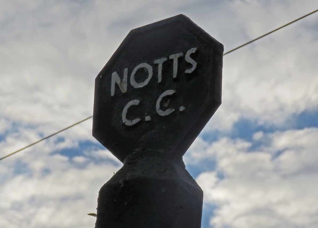 Nottingham County Council finial on signpost at West Thorpe/Main Street junction from south