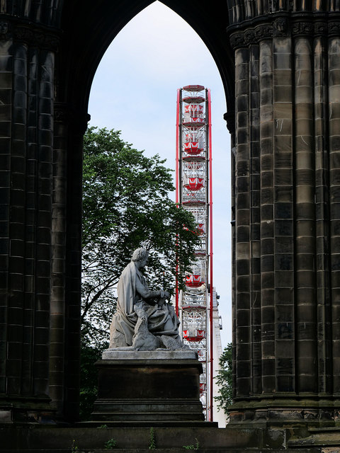 Sir Walter and the Edinburgh Festival Wheel